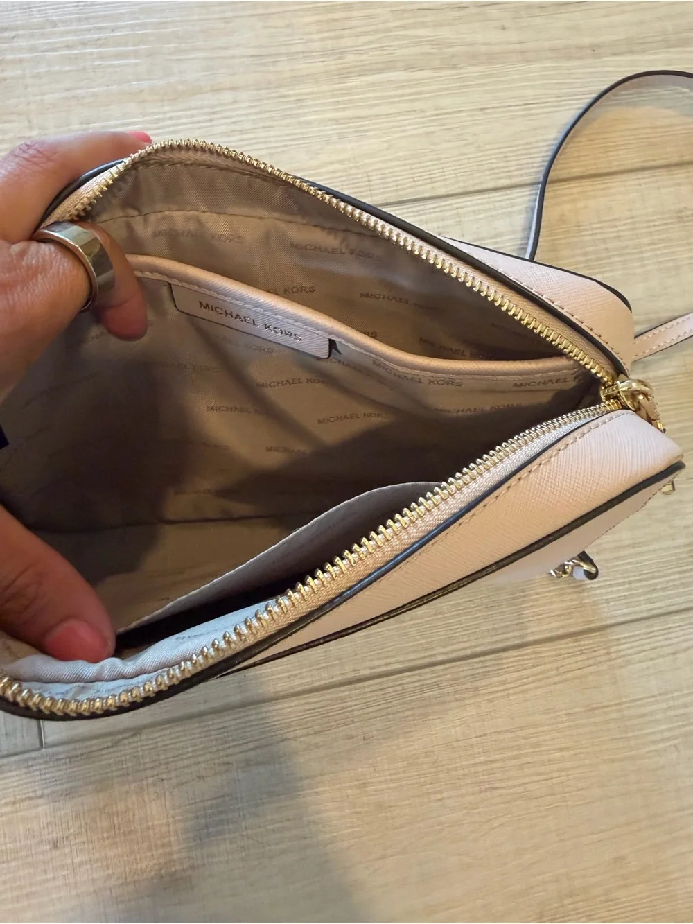 Michael Kors Blush jet set Crossbody Bag